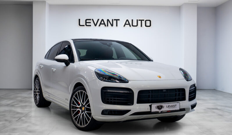 Porsche Cayenne GTS/2022/GCC/Warranty and Service Package full