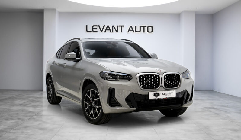 BMW X4 Drive 30I/2023/GCC/AGMC Warranty and Service Package. full