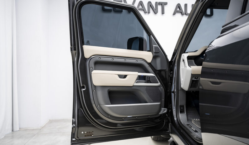 Land Rover Defender 110 X Dynamic/2023/GCC/Al-Tayer Warranty full