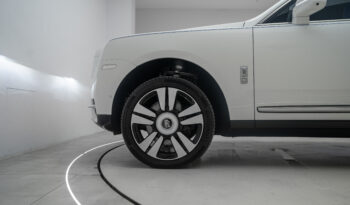 Rolls Royce Cullinan STD/2022/GCC/FSH/Warranty and Service Package full