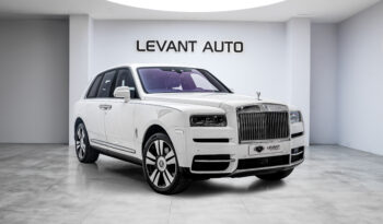 Rolls Royce Cullinan STD/2022/GCC/FSH/Warranty and Service Package full