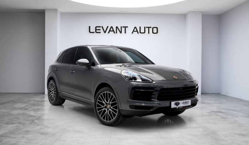 Porsche Cayenne/2019/GCC/FSH/Very Clean full