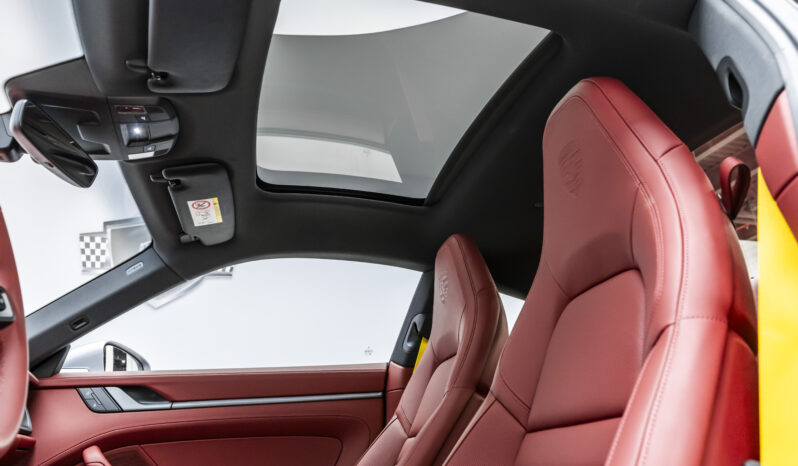 Porsche Carrera 911/2025/GCC/Brand New/Under Warranty full