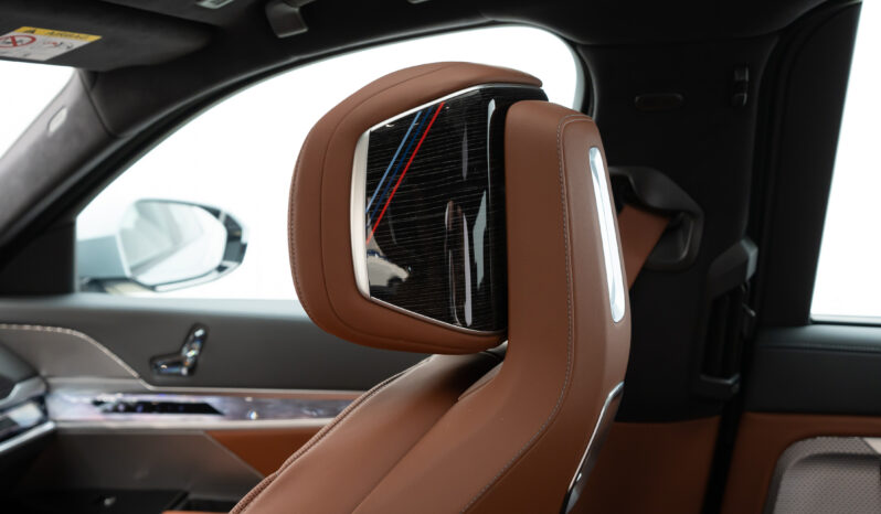 BMW 740 I/2024/GCC/Brand New/Under Warranty full