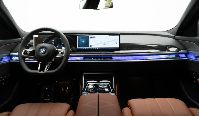 BMW 740 I/2024/GCC/Brand New/Under Warranty full