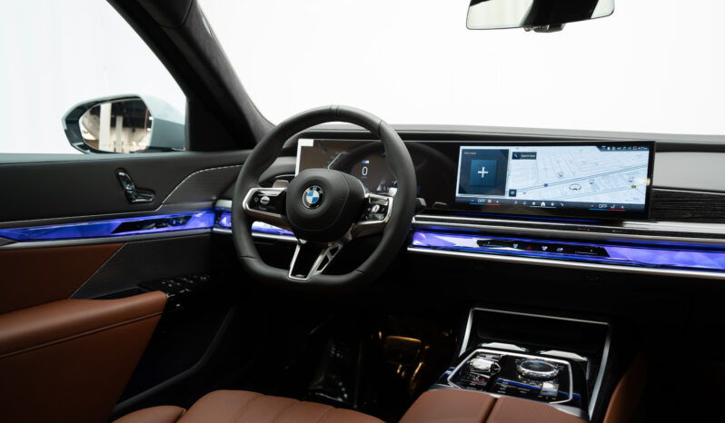 BMW 740 I/2024/GCC/Brand New/Under Warranty full