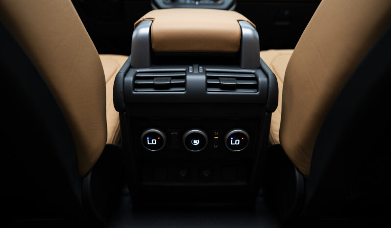 Land Rover • Defender • 90 HSE/GCC/2024/ Brand New full