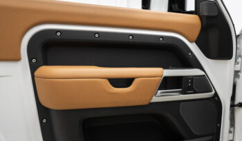 Land Rover • Defender • 90 HSE/GCC/2024/ Brand New full