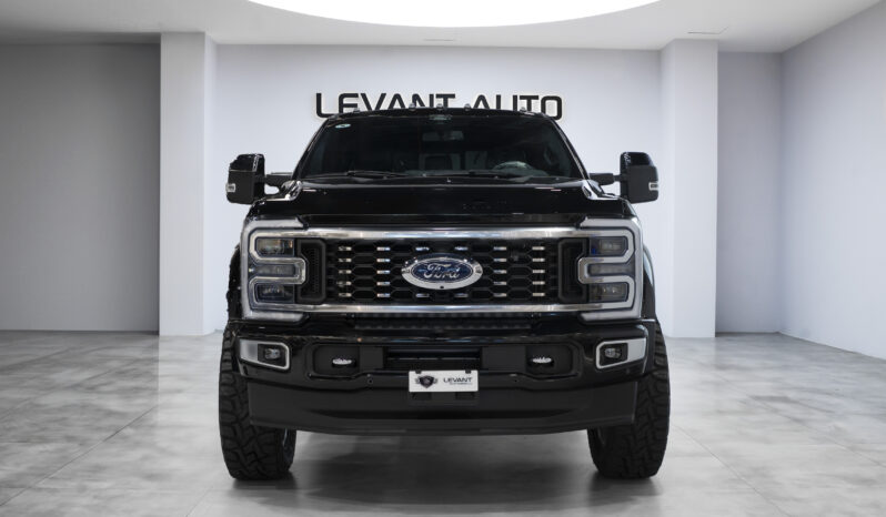 Ford • Super Duty • F-450 XLT/2024/American Spec/Perfect Condition