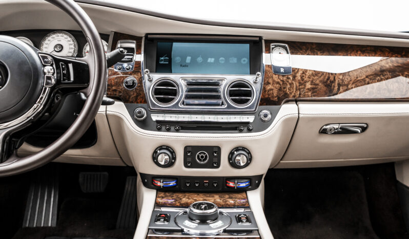 Rolls Royce Wraith / 2026 / Gcc / Perfect Condition / Low Mileage / F.S.H full