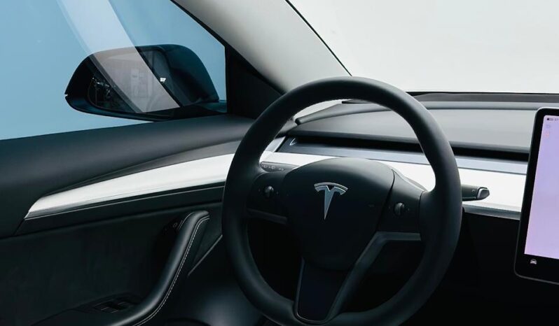 TESLA MODEL 3 / 2023 / GCC / UNDER WARRANTY full