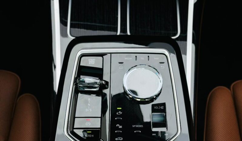 BMW 740i M-Kit / GCC / 2026 / Fully loaded / AGMC Warranty – Service / Brand New full