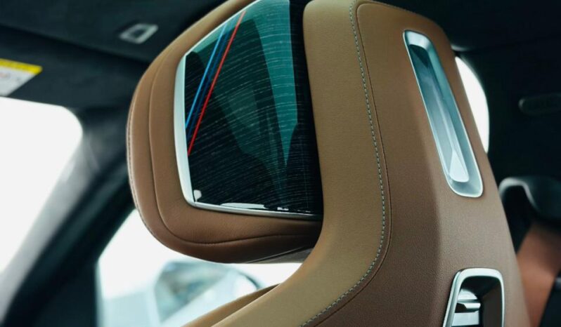 BMW 740i M-Kit / GCC / 2026 / Fully loaded / AGMC Warranty – Service / Brand New full