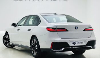 BMW 740i M-Kit / GCC / 2026 / Fully loaded / AGMC Warranty – Service / Brand New full