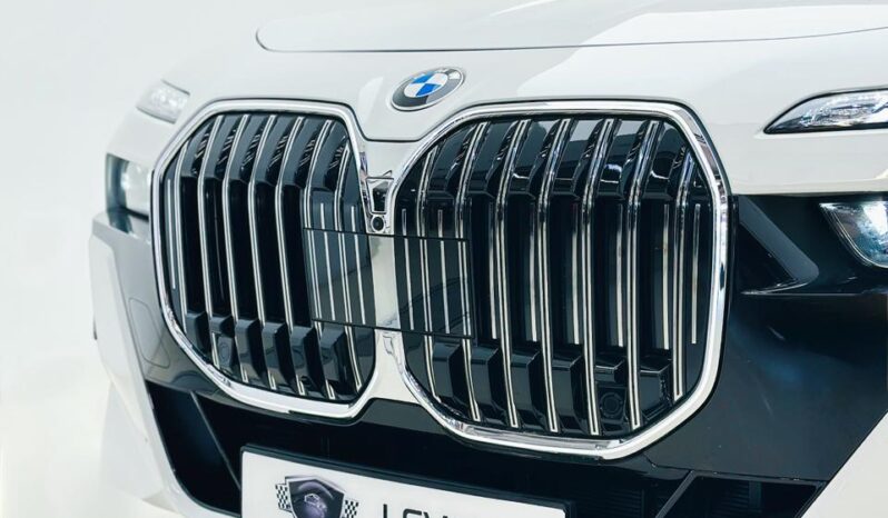 BMW 740i M-Kit / GCC / 2026 / Fully loaded / AGMC Warranty – Service / Brand New full