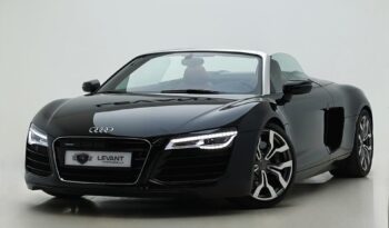 Audi R8 SPYDER V8 / GCC / 2014 / VERY LOW MILEAGE / MINT CONDITION / FULL SERVIES HISTORY full