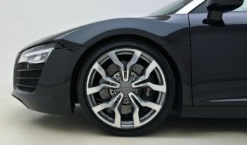 Audi R8 SPYDER V8 / GCC / 2014 / VERY LOW MILEAGE / MINT CONDITION / FULL SERVIES HISTORY full