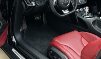 Audi R8 SPYDER V8 / GCC / 2014 / VERY LOW MILEAGE / MINT CONDITION / FULL SERVIES HISTORY full