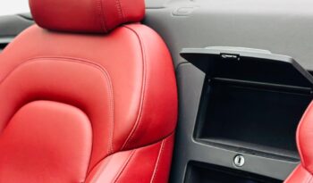 Audi R8 SPYDER V8 / GCC / 2014 / VERY LOW MILEAGE / MINT CONDITION / FULL SERVIES HISTORY full