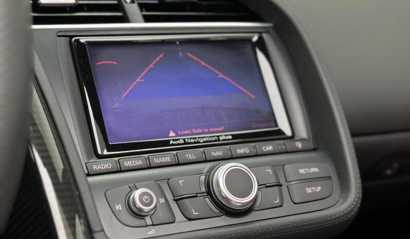 Audi R8 SPYDER V8 / GCC / 2014 / VERY LOW MILEAGE / MINT CONDITION / FULL SERVIES HISTORY full