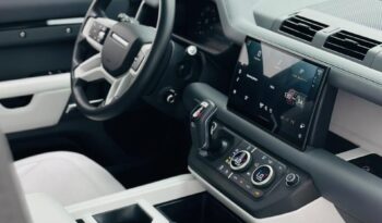 LAND ROVER / DEFENDER 110 / 2025 / GCC / 7 SEATS full