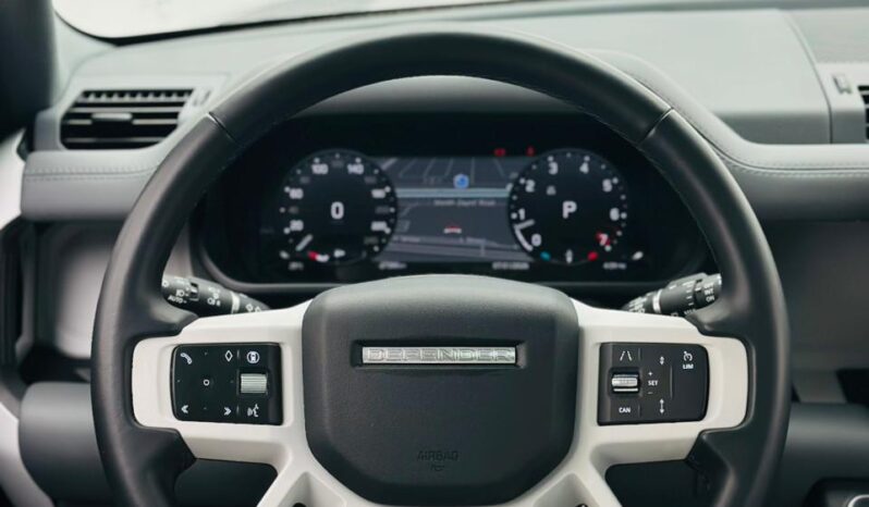 LAND ROVER / DEFENDER 110 / 2025 / GCC / 7 SEATS full