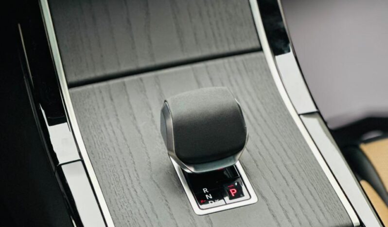 Range Rover / Villar / 2025 / GCC / ZERO / BRAND NEW / UNDER WARRANTY full