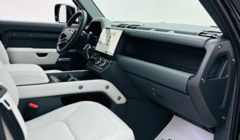 LAND ROVER DEFENDER / X DYNAMIC HSE V6 / GCC / BRAND NEW full