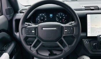 LAND ROVER DEFENDER / X DYNAMIC HSE V6 / GCC / BRAND NEW full