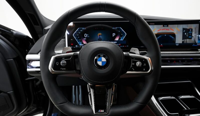 BMW 740i M-Kit / GCC / 2026 / Fully loaded / AGMC Warranty – Service / Brand New full