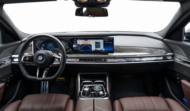 BMW 740i M-Kit / GCC / 2026 / Fully loaded / AGMC Warranty – Service / Brand New full