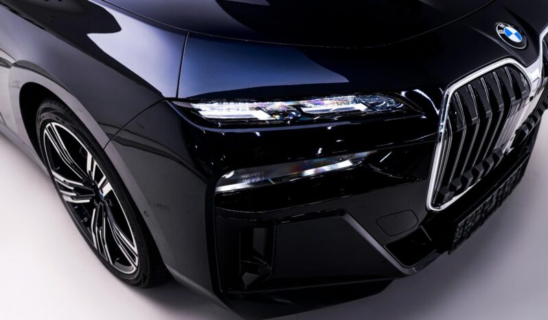 BMW 740i M-Kit / GCC / 2026 / Fully loaded / AGMC Warranty – Service / Brand New full