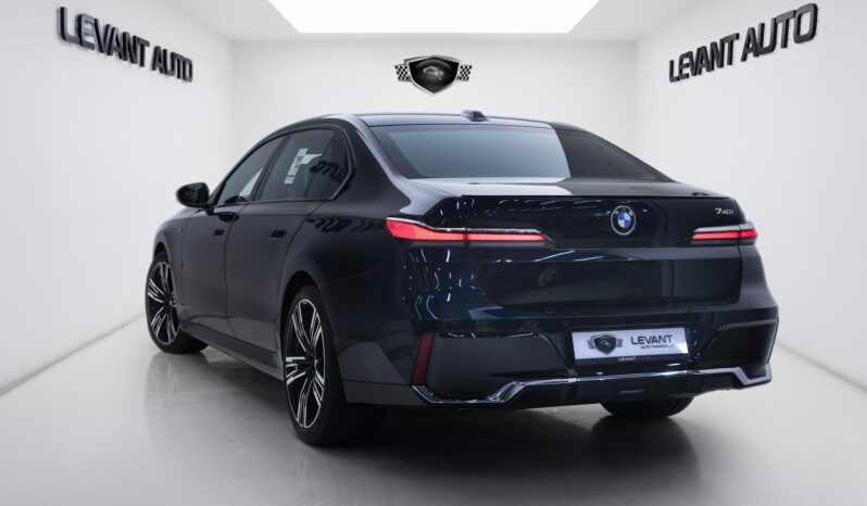 BMW 740i M-Kit / GCC / 2026 / Fully loaded / AGMC Warranty – Service / Brand New full