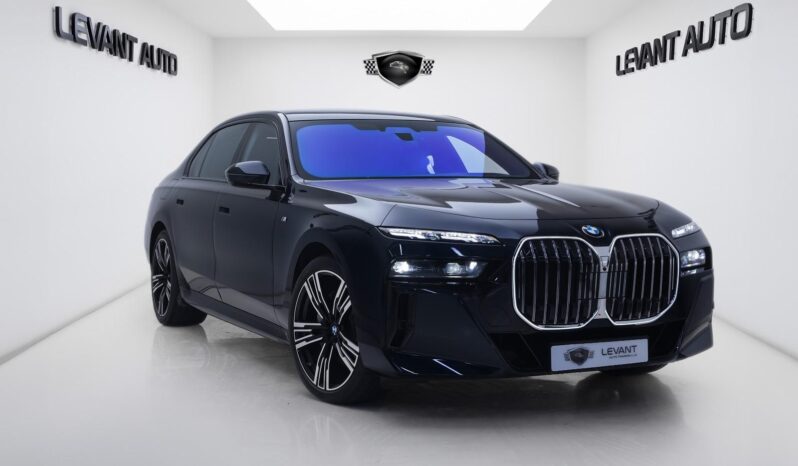 BMW 740i M-Kit / GCC / 2026 / Fully loaded / AGMC Warranty – Service / Brand New full