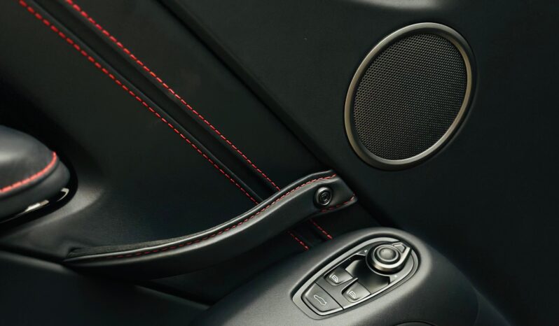 ASTON MARTIN VANTAGE / 2022 / GCC / LOW MILEAGE / UNDER WARRANTY full