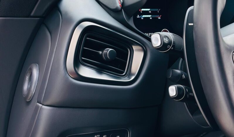 ASTON MARTIN VANTAGE / 2022 / GCC / LOW MILEAGE / UNDER WARRANTY full