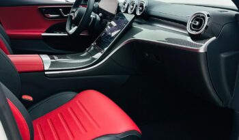 MERCEDES C200 PREMIUM PLUS / 2024 / GCC/ LOW MILEAGE / UNDER WARRANTY AND SERVICE PACKAGE full