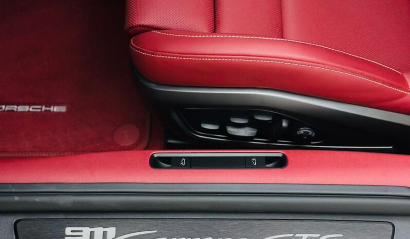 PORSCHA CARRERA 911 / GCC / 2026 / BRAND NEW full