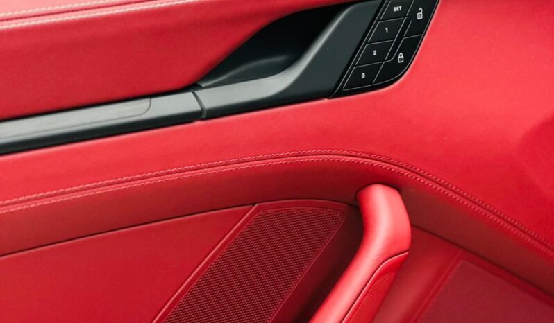 PORSCHA CARRERA 911 / GCC / 2026 / BRAND NEW full