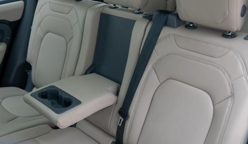 LAND ROVER DEFENDER / P400 SE 130 / LONG / 2023 / GCC full