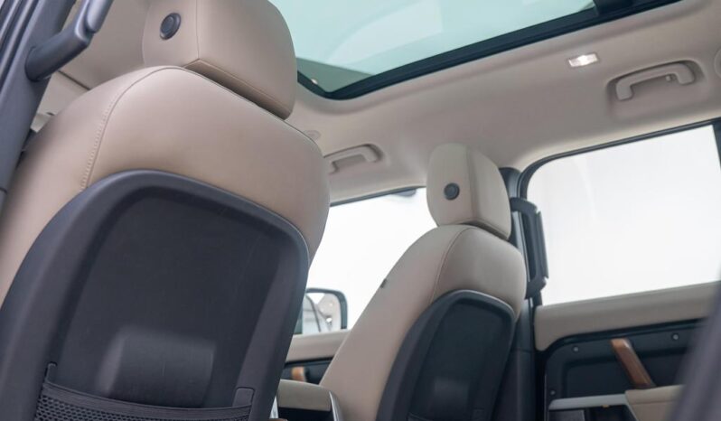 LAND ROVER DEFENDER / P400 SE 130 / LONG / 2023 / GCC full