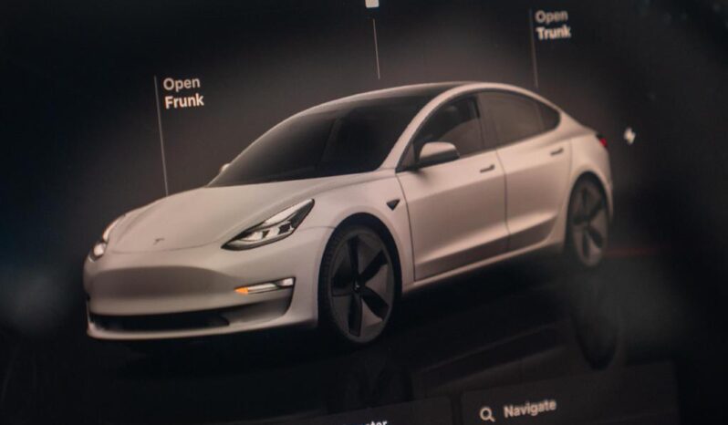 TESLA MODEL 3 STANDARD / 2023 / GCC SPECS full