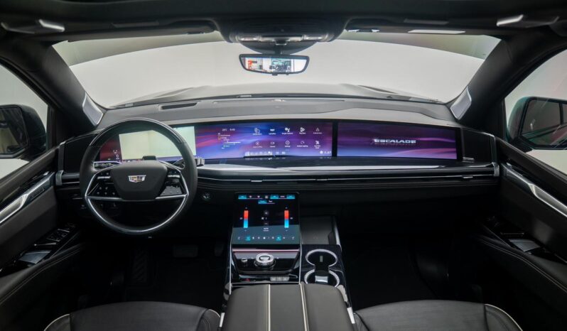 Cadillac Escalade Sport Platinum 2025 / Gcc Specs / ALKINDI CAR / WARRANNTY AND SERVICE CONTRACT full