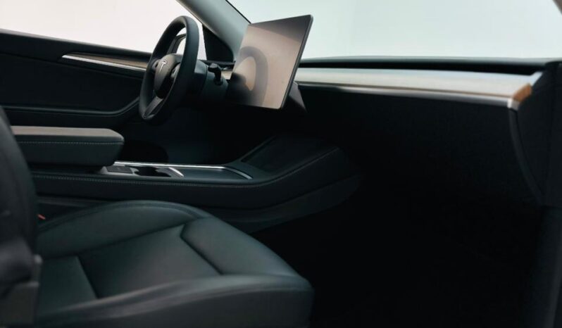 TESLA MODEL Y PERFORMANCE 2024 / GCC SPECS / UNDER WARRANTY full