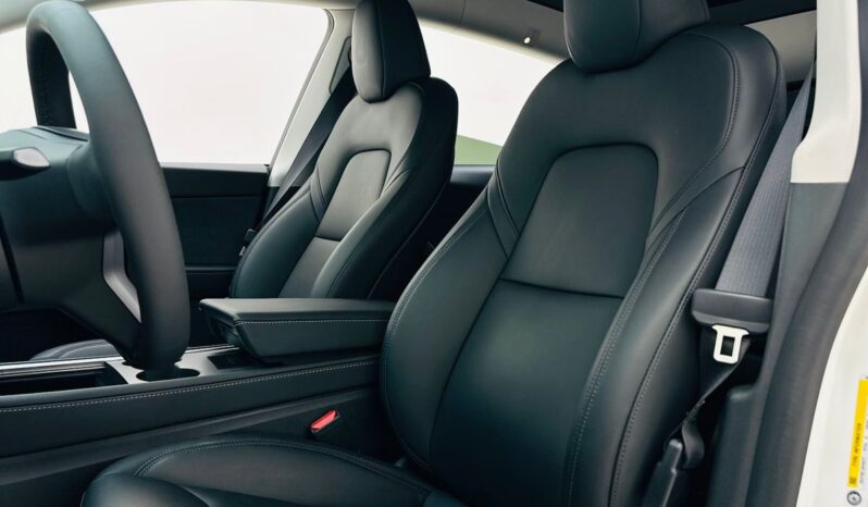 TESLA MODEL Y PERFORMANCE 2024 / GCC SPECS / UNDER WARRANTY full