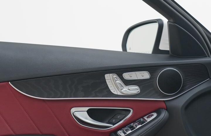 MERCEDES C200 GCC full