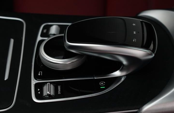 MERCEDES C200 GCC full