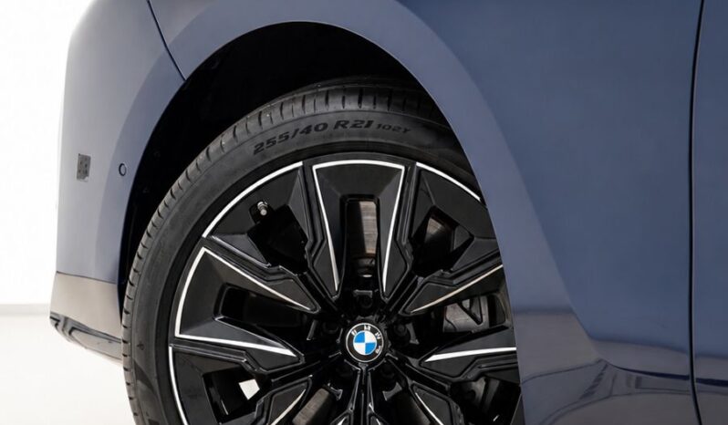 BMW 760I 2024 GCC full