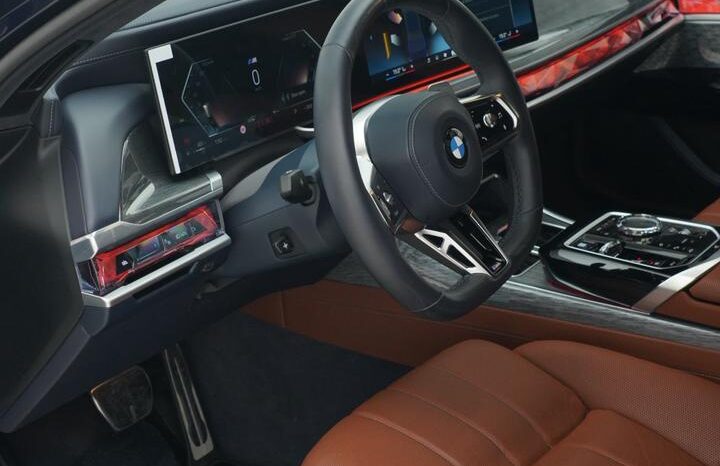 BMW 760I 2024 GCC full