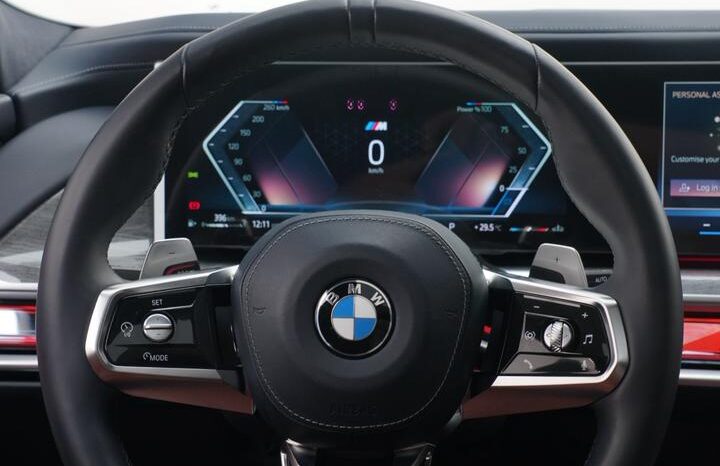 BMW 760I 2024 GCC full